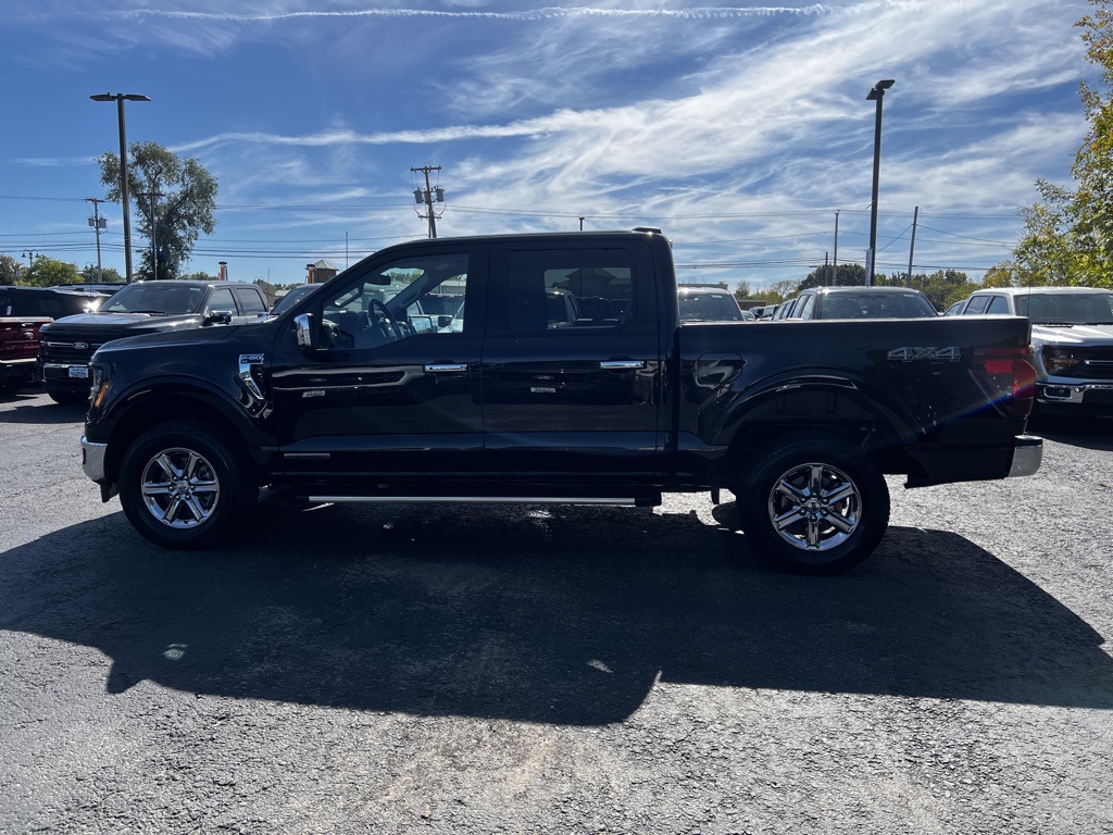 2025 Ford F-150 XLT photo 16