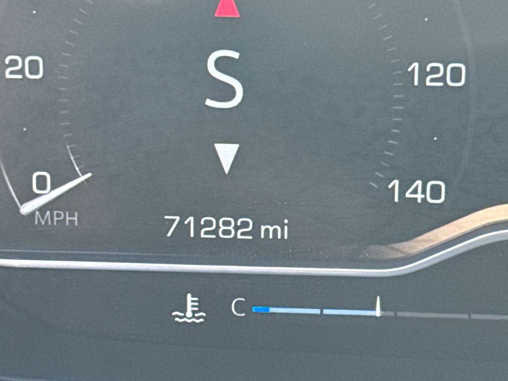 2022 Gmc Yukon XL Denali photo 28