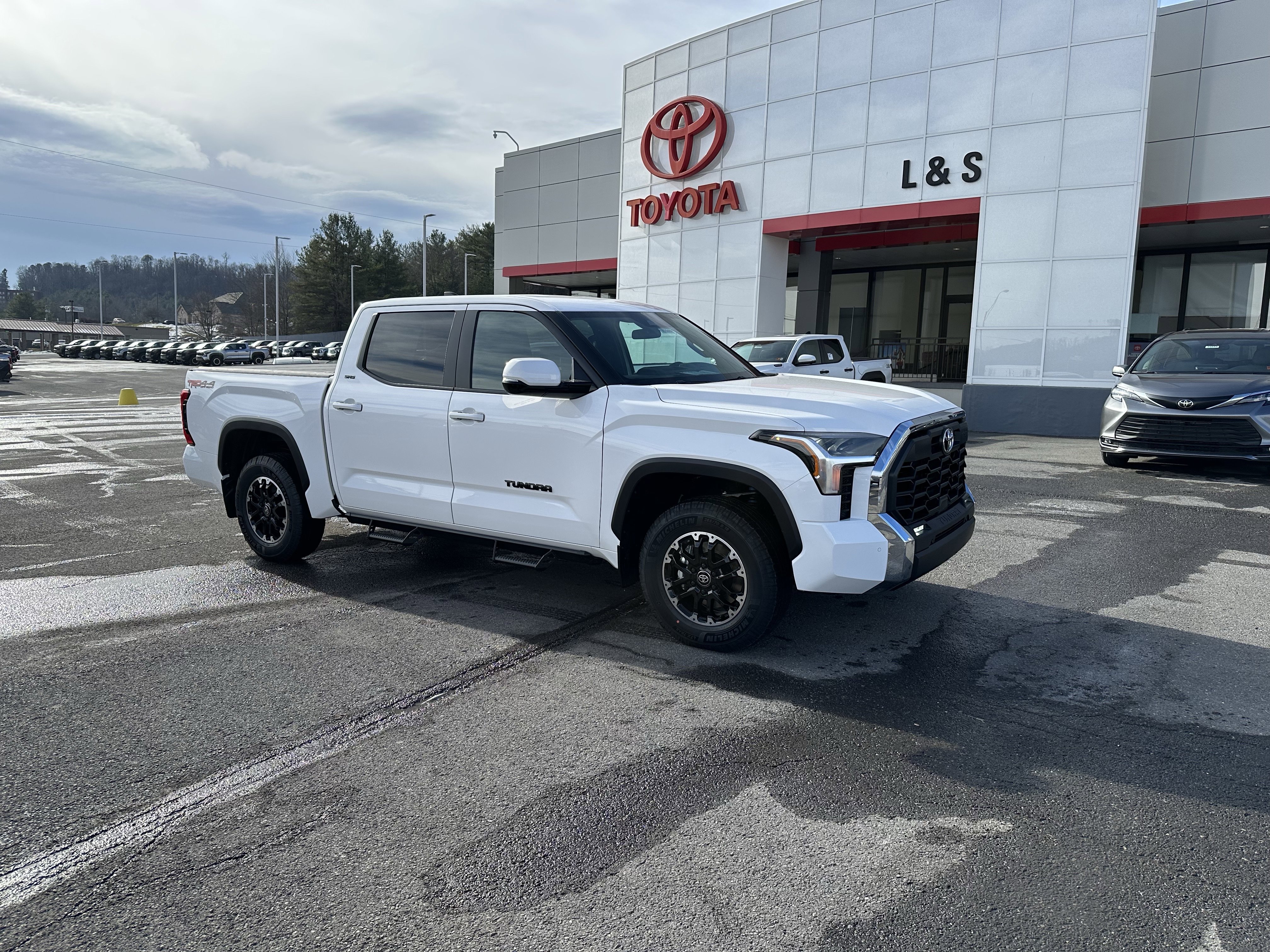 2026 Toyota Tundra SR5's photo