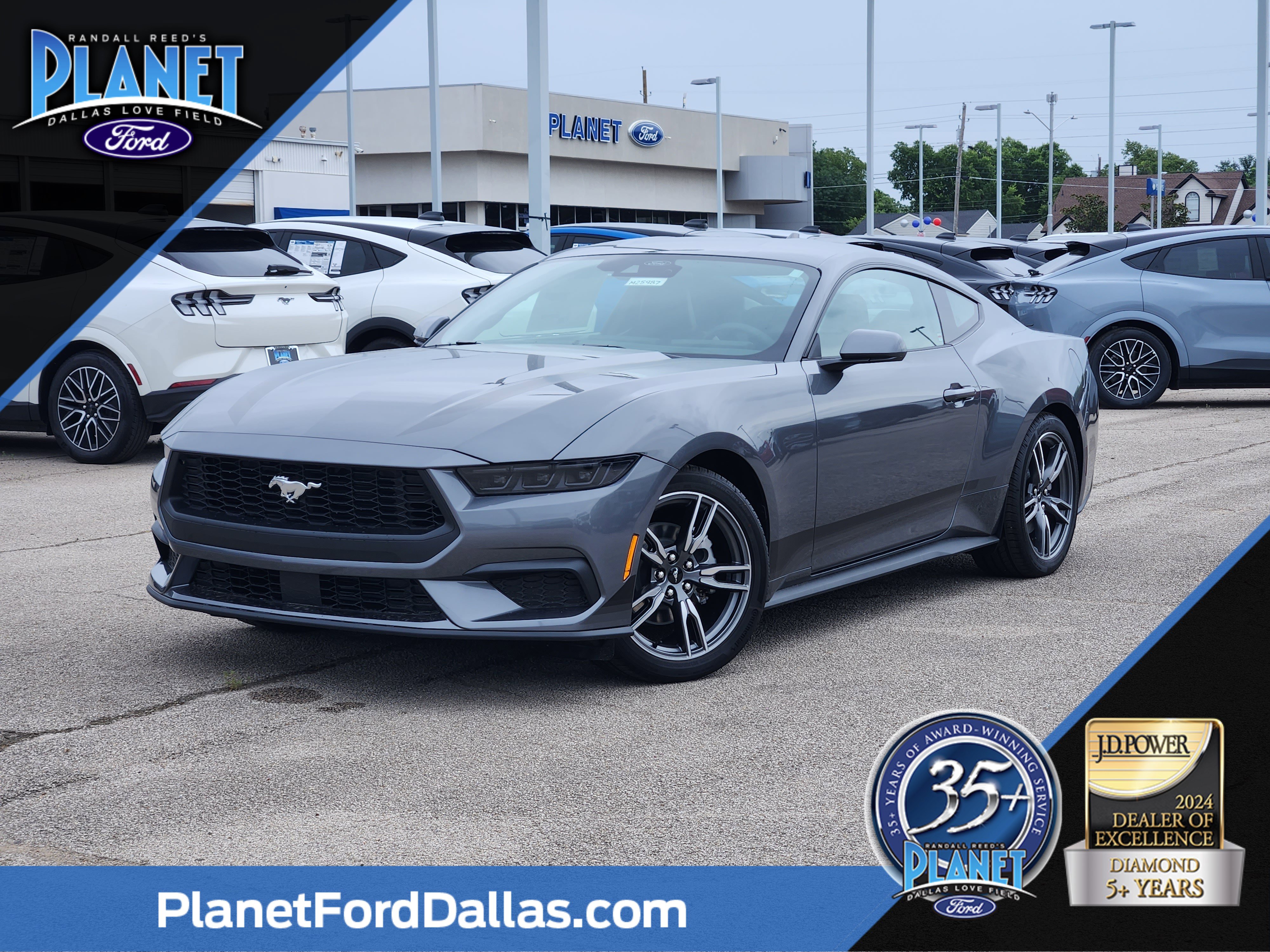 2025 Ford Mustang EcoBoost's photo