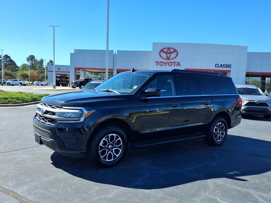 2024 Ford Expedition XLT's photo