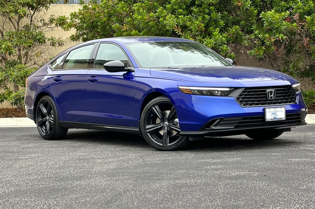 2025 Honda Accord Hybrid Sport-L photo 2