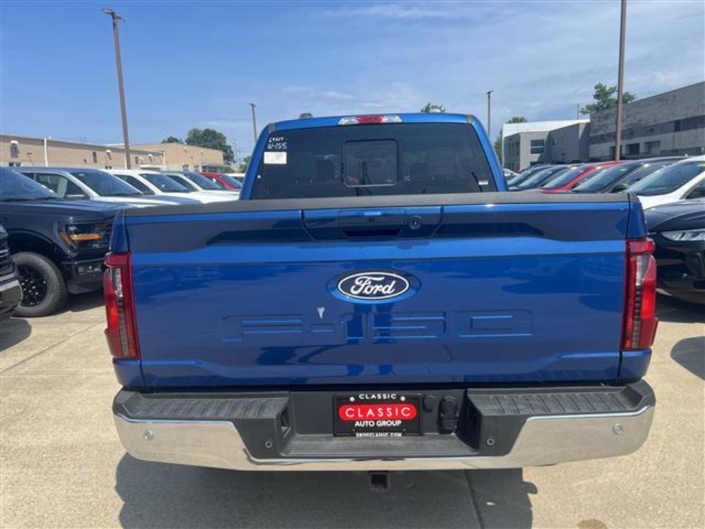 2025 Ford F-150 XLT photo 5