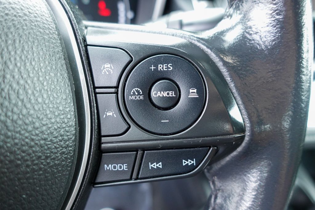 2023 Toyota Corolla XSE photo 13
