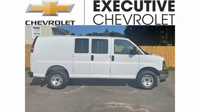 2025 Chevrolet Express Cargo Work Van's photo