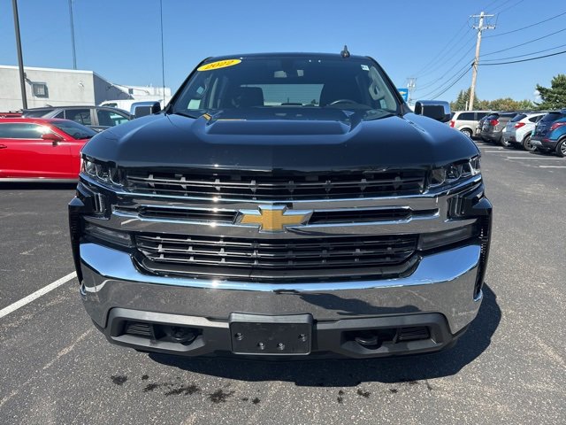 2022 Chevrolet Silverado 1500 LT photo 2