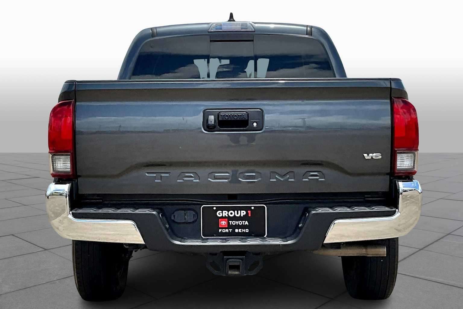 2023 Toyota Tacoma SR5 Double Cab V6 photo 4