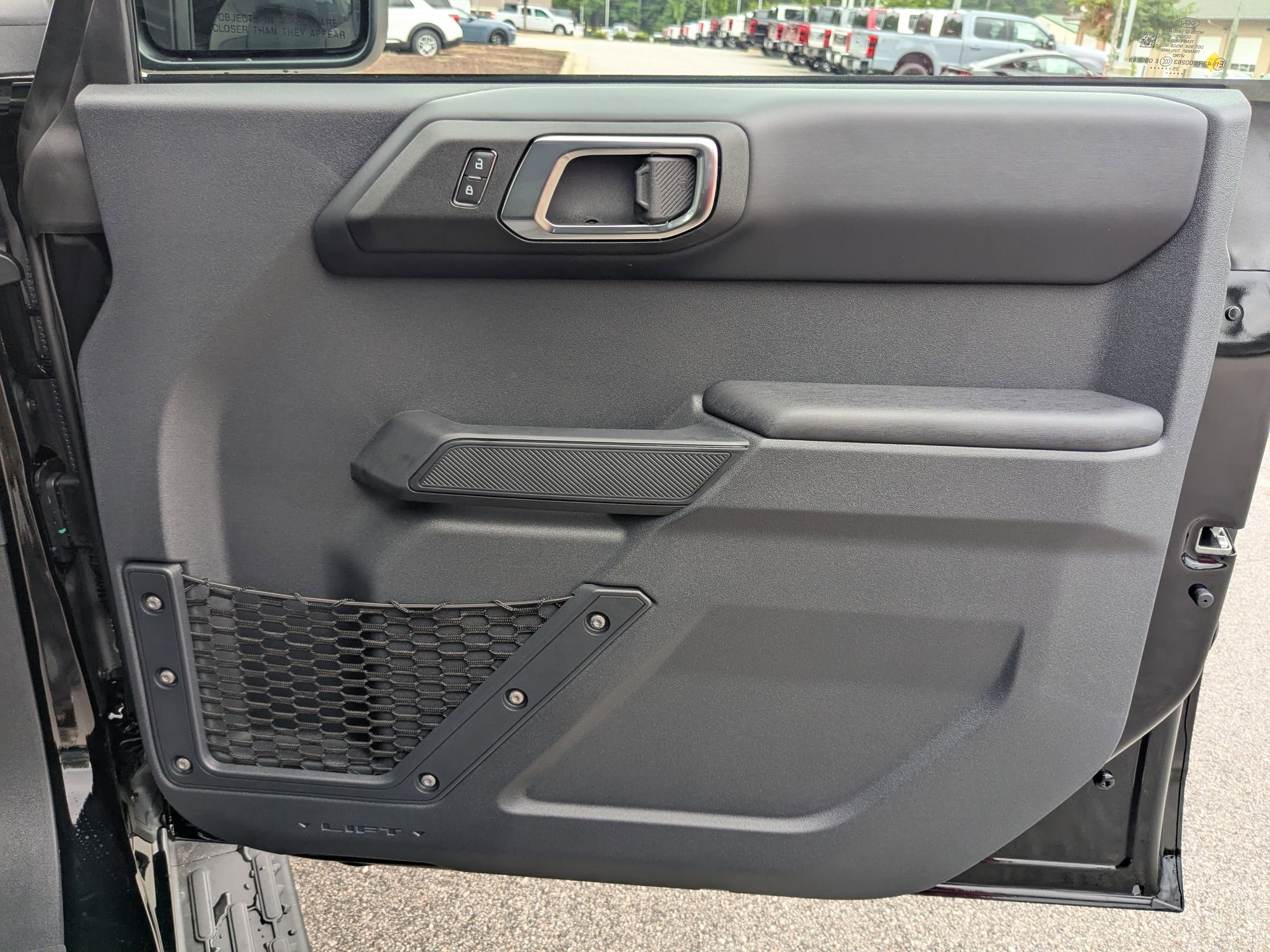 2025 Ford Bronco Outer Banks photo 30