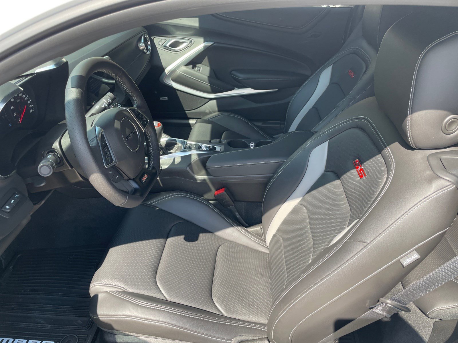 2022 Chevrolet Camaro 2SS photo 14
