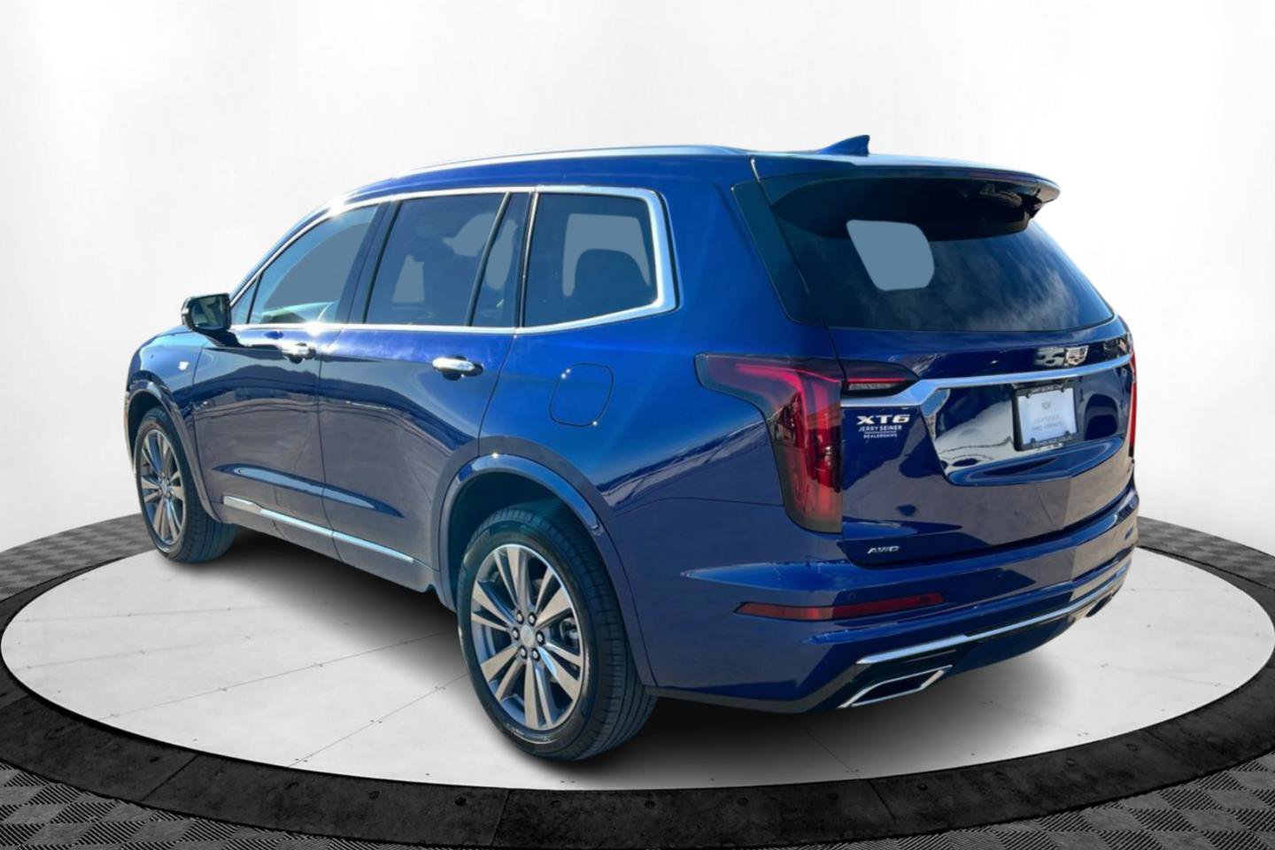 2025 Cadillac XT6 Premium Luxury photo 3