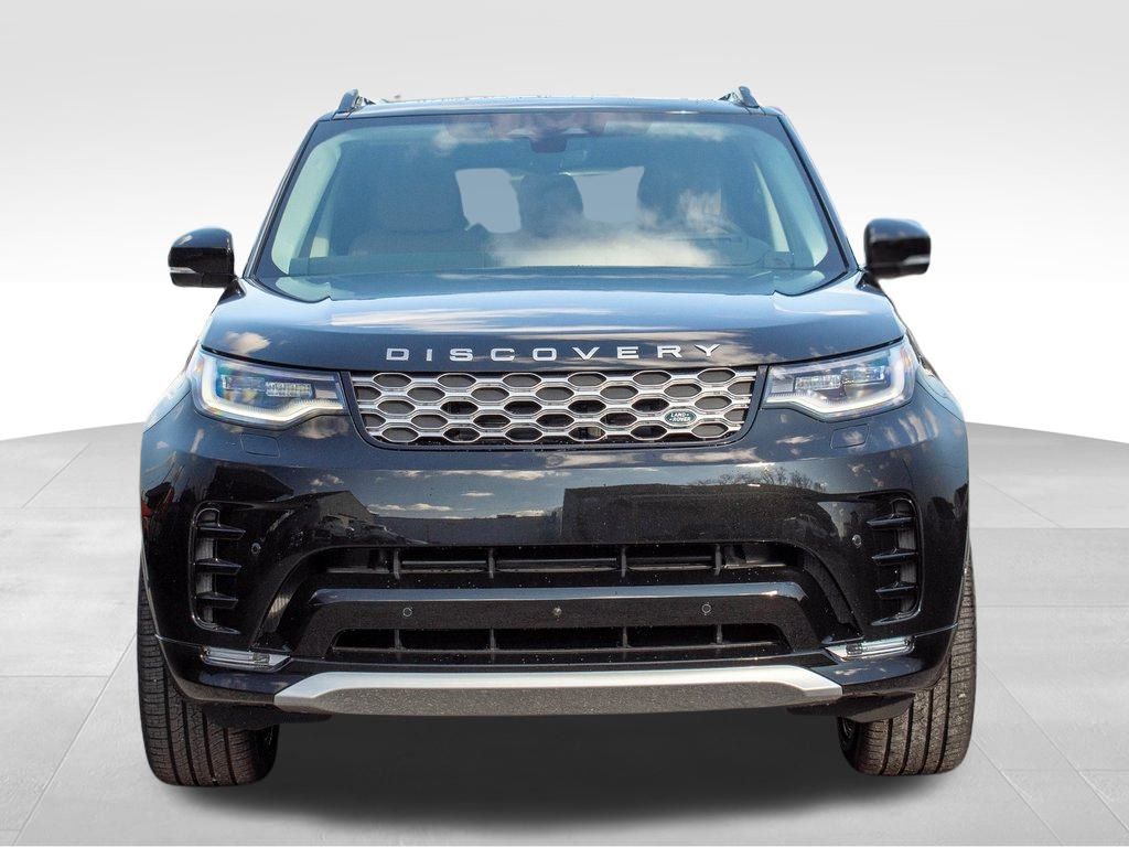 2025 Land Rover Discovery Metropolitan Edition photo 2