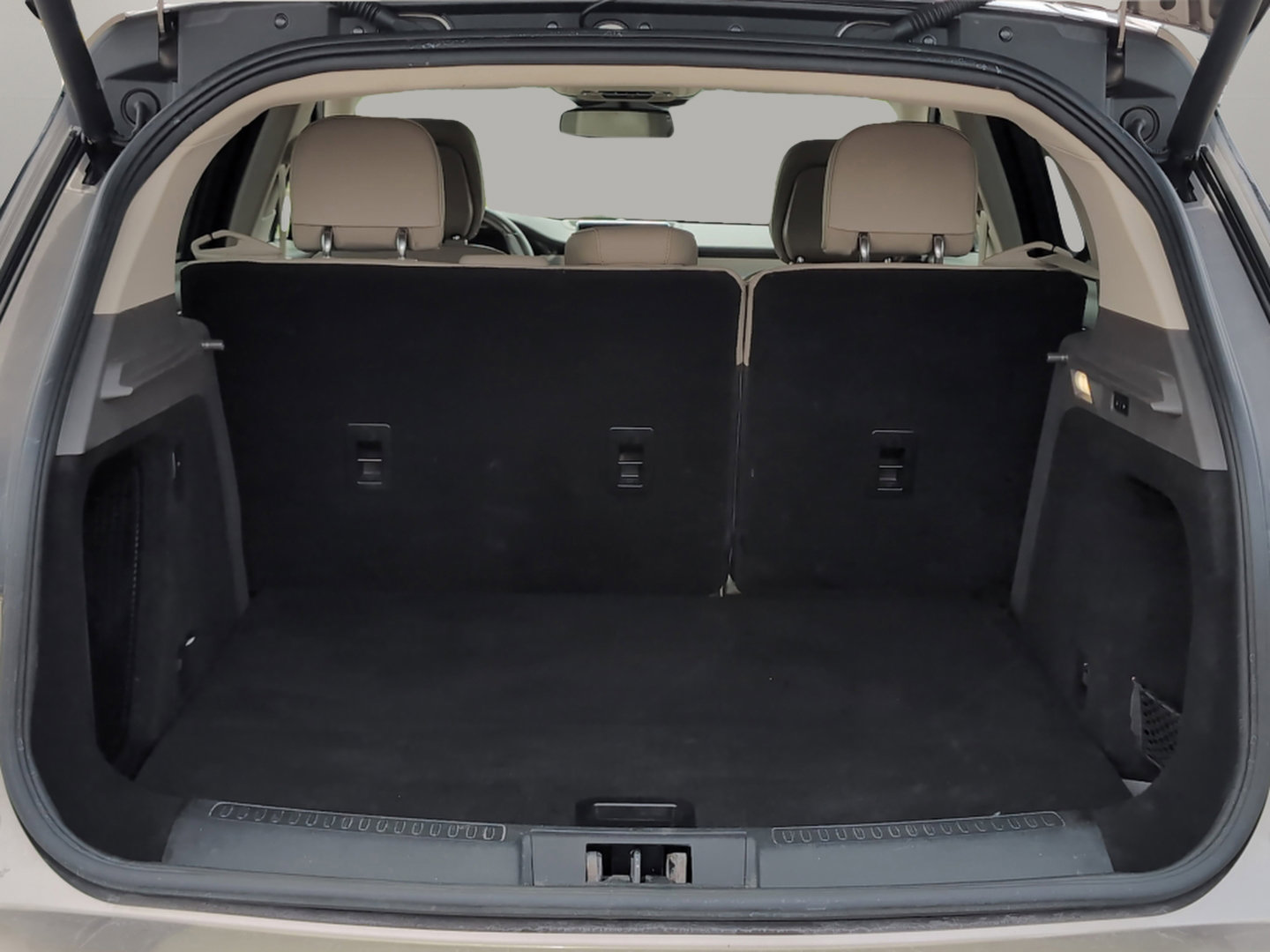 2020 Lincoln Corsair Standard photo 9