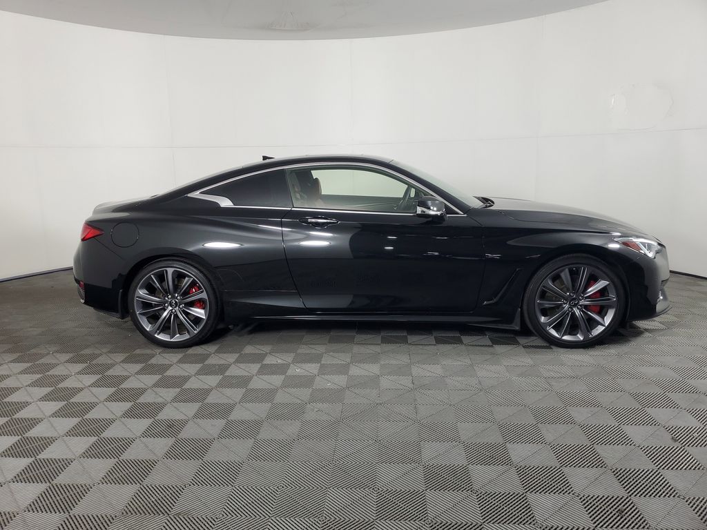 2022 Infiniti Q60 Red Sport 400 photo 3