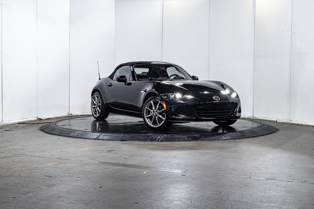 2022 Mazda MX-5 Miata Miata Grand Touring photo 9