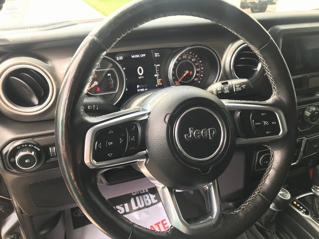 2018 Jeep Wrangler Unlimited Sahara photo 10