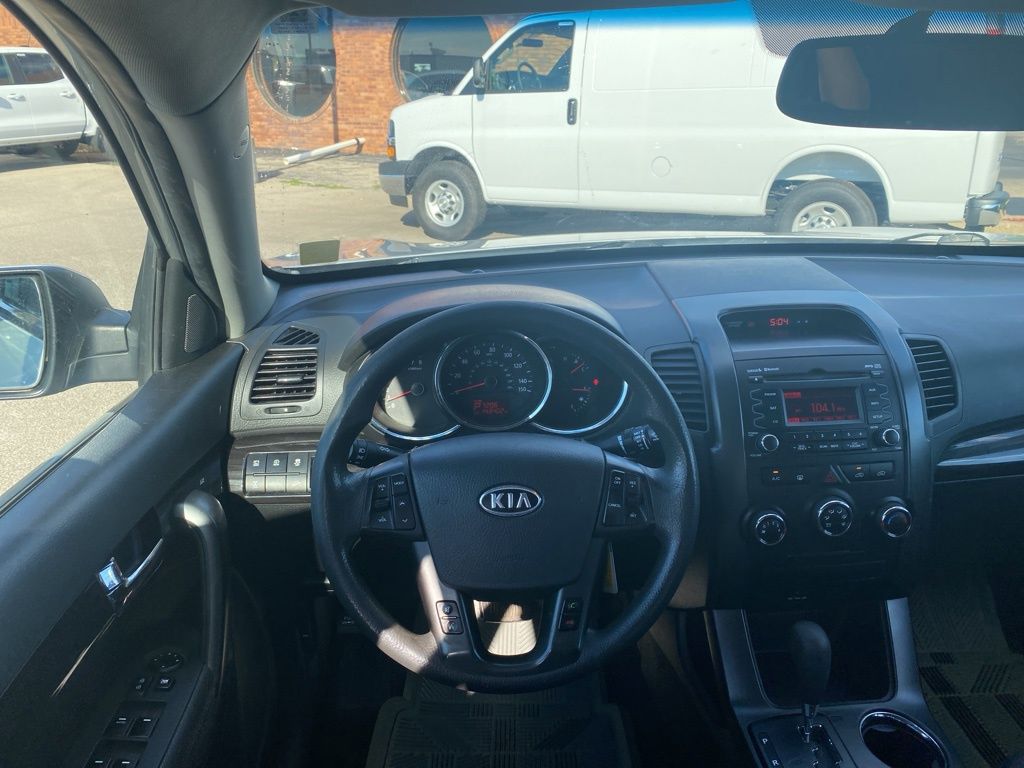 2012 Kia Sorento LX photo 11