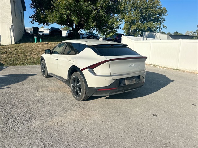 2022 Kia EV6 Light Wind GT-Line photo 3