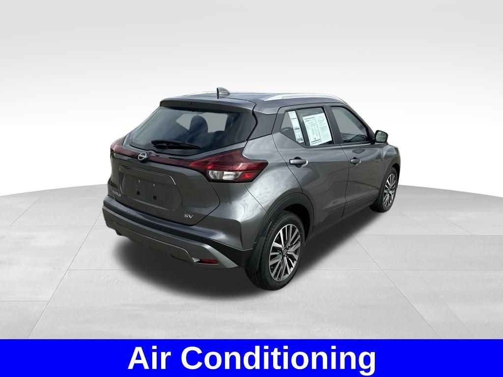 2023 Nissan Kicks SV photo 3