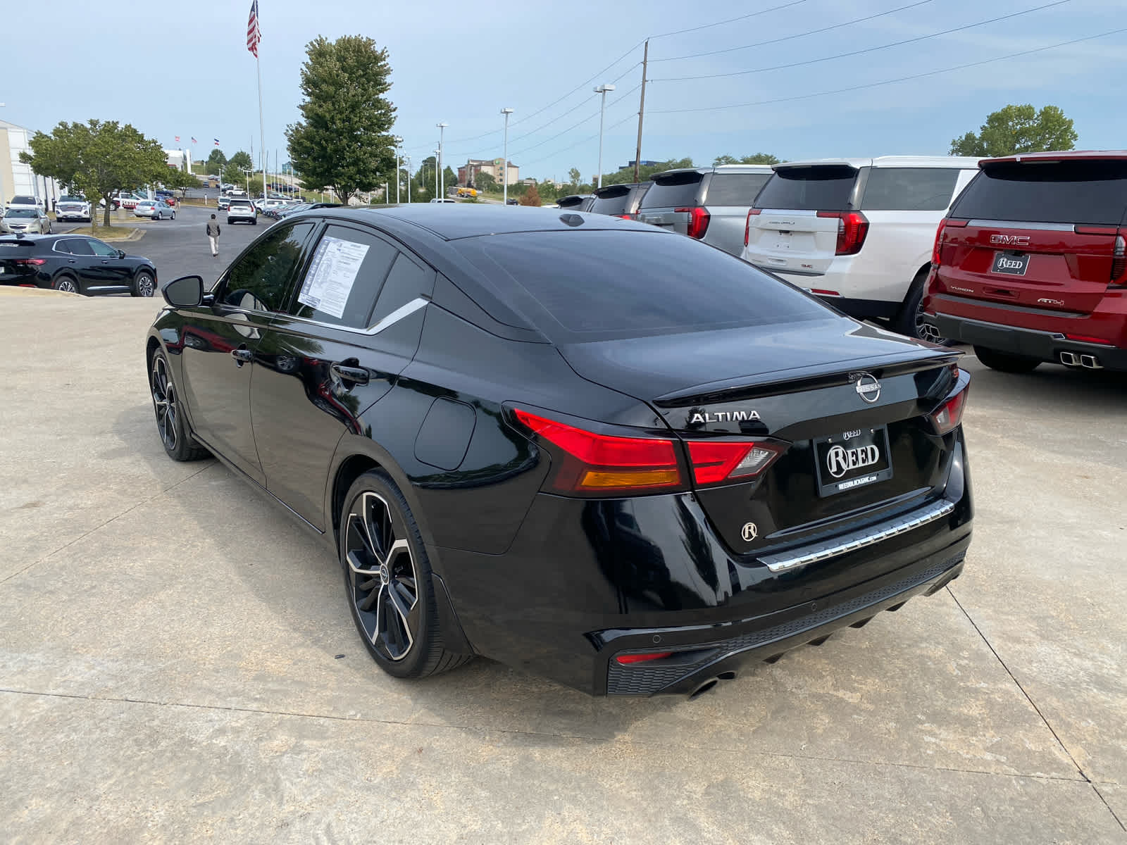 2023 Nissan Altima 2.5 SR photo 6