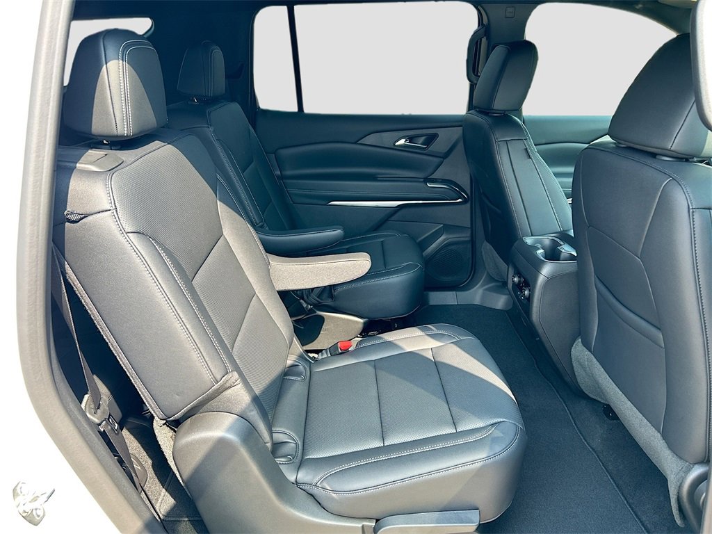 2026 Chevrolet Traverse photo 24
