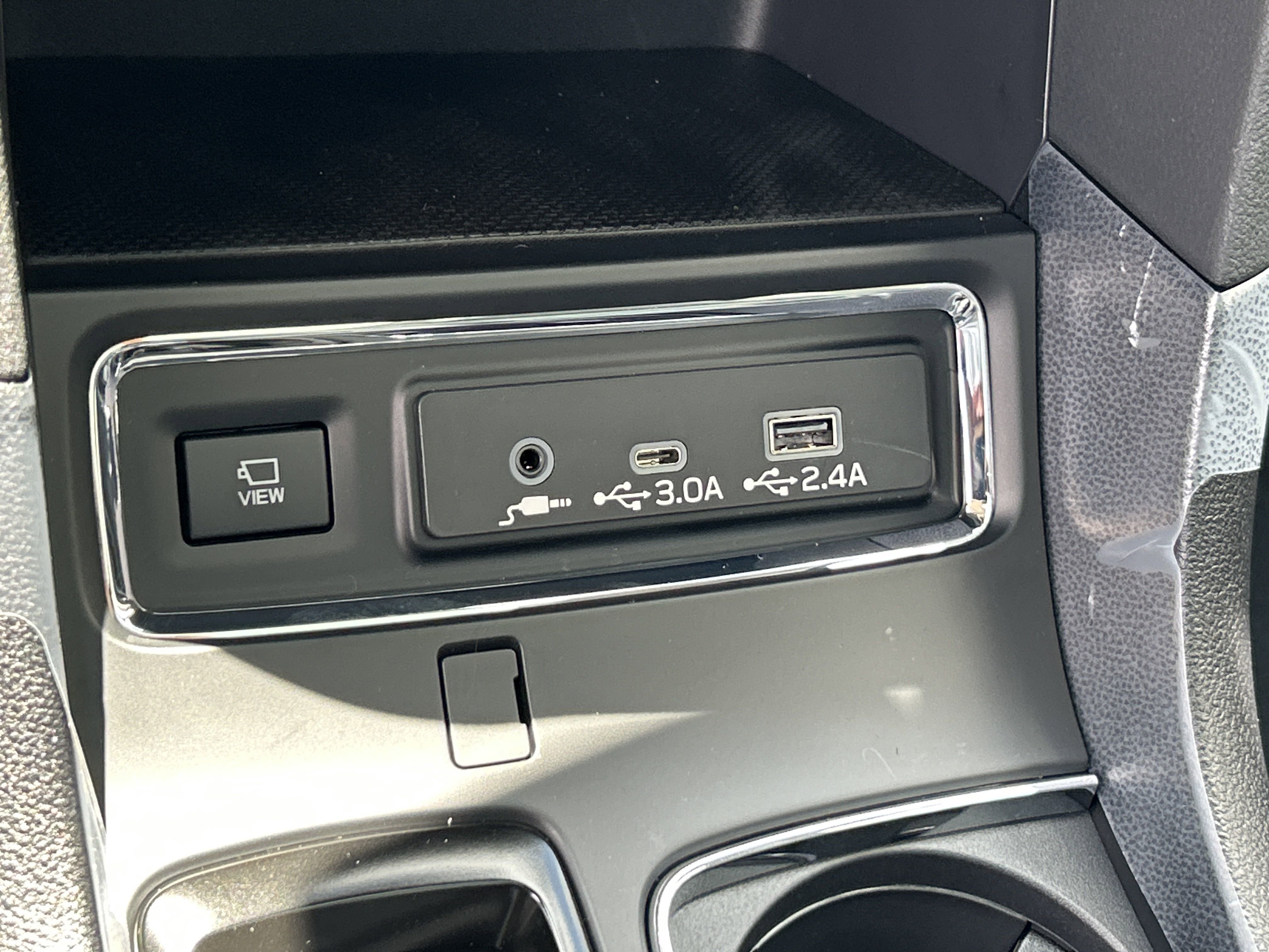 2025 Subaru Ascent Onyx Edition Touring photo 9