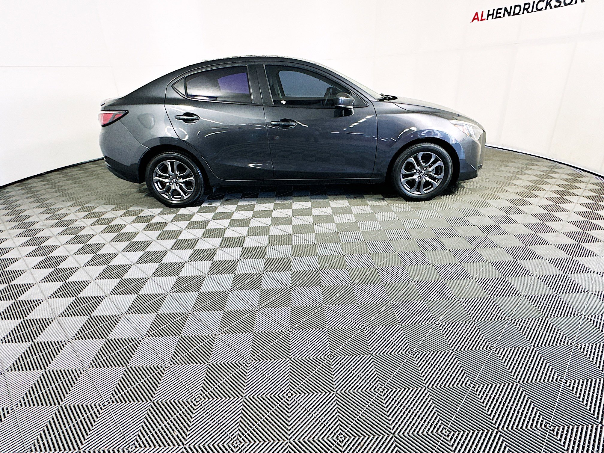 Used 2019 Toyota Yaris LE with VIN 3MYDLBYV0KY509486 for sale in Coconut Creek, FL