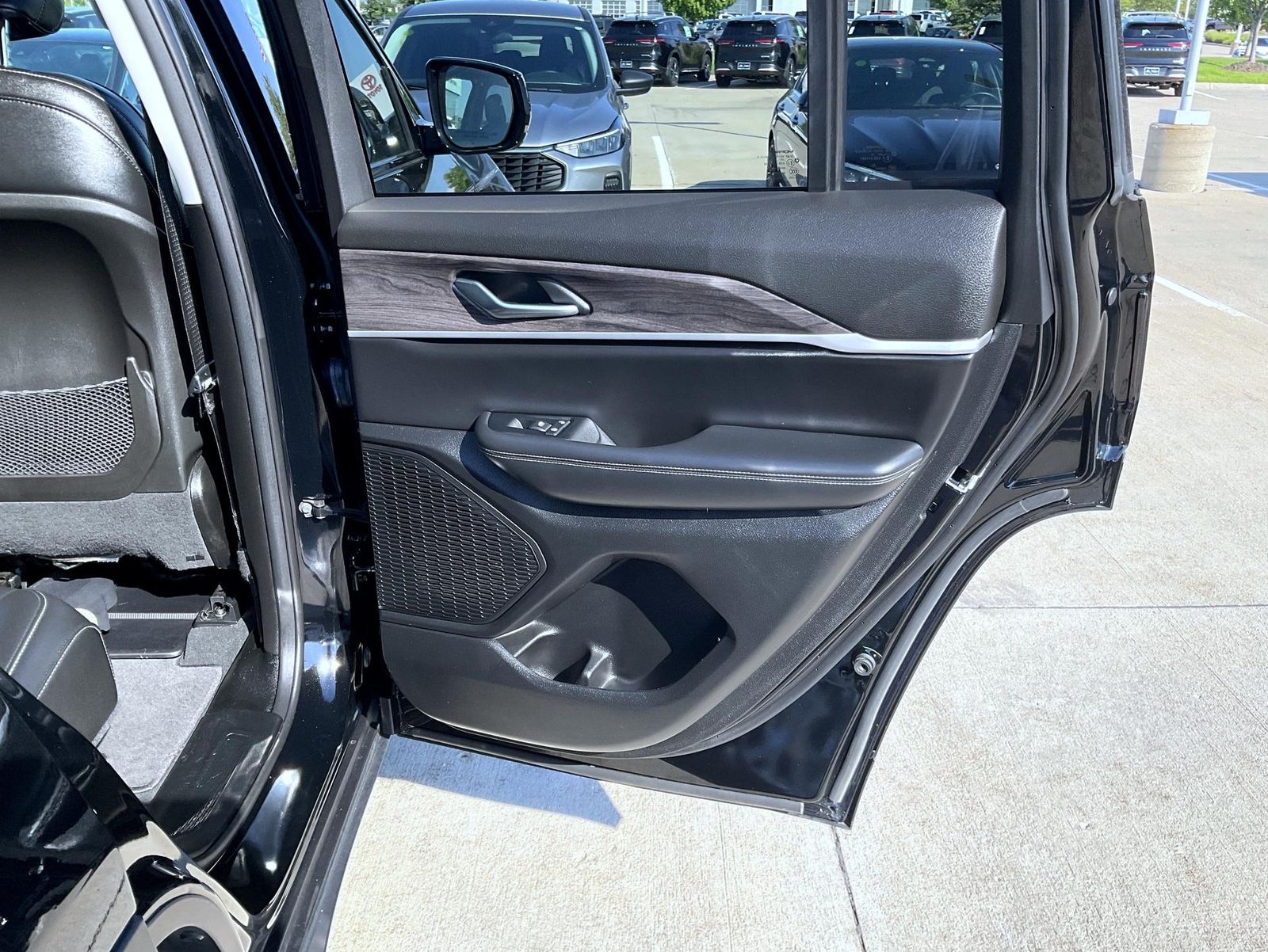 2023 Jeep Grand Cherokee Limited photo 15