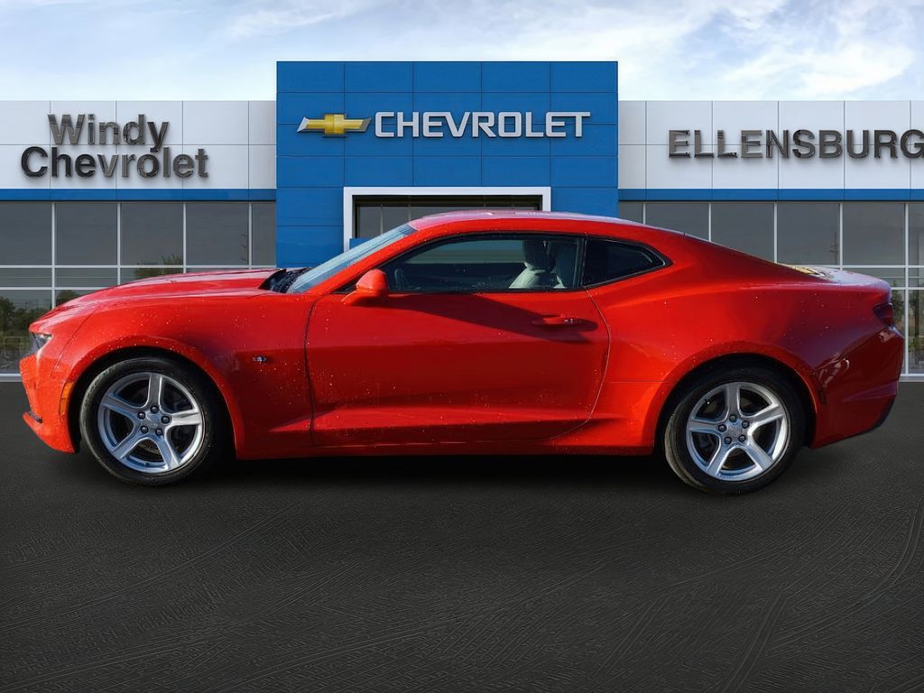 2023 Chevrolet Camaro 1LT photo 4