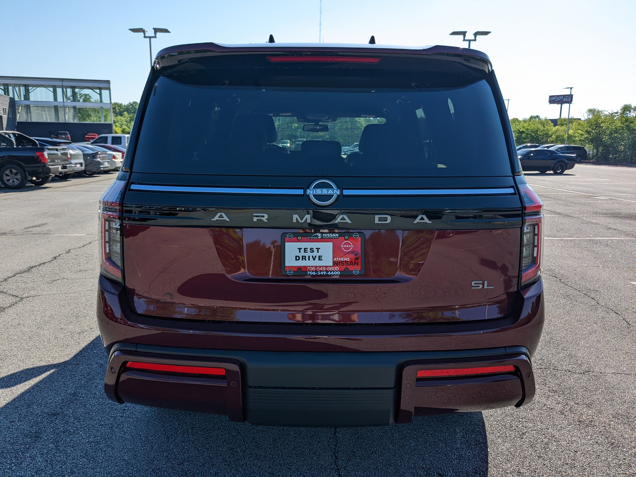 2025 Nissan Armada SL photo 3