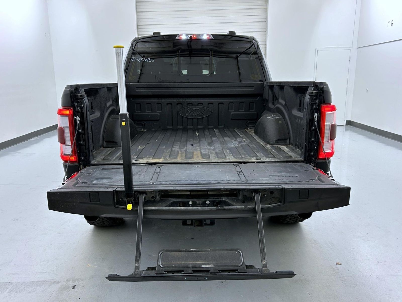 2022 Ford F-150 Raptor photo 21