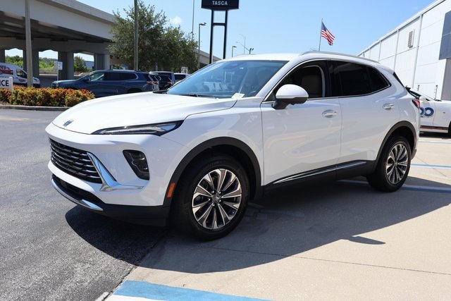 2025 Buick Envision Preferred photo 3