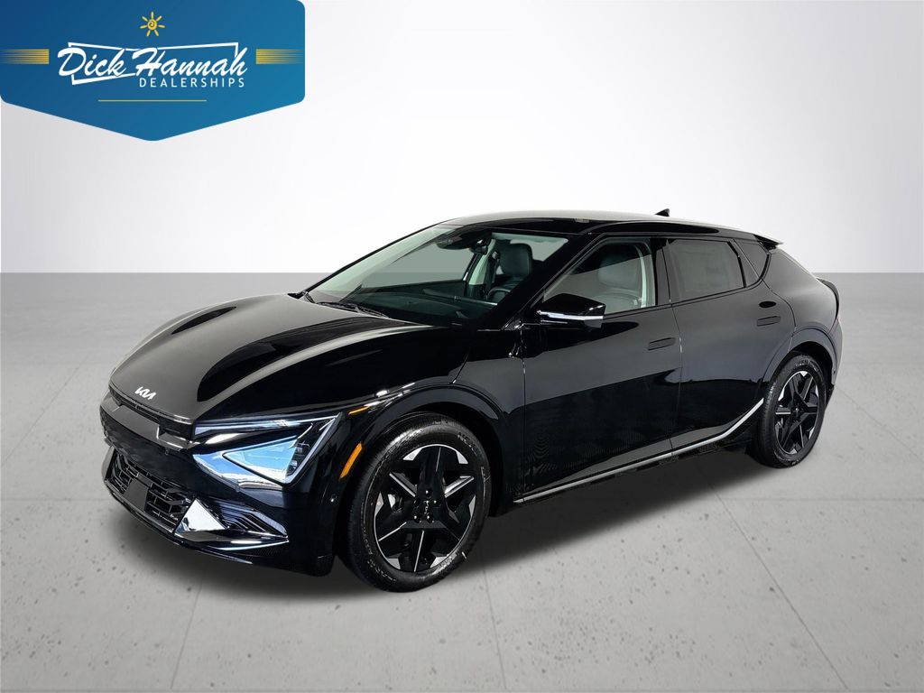 2025 Kia EV6 Wind's photo