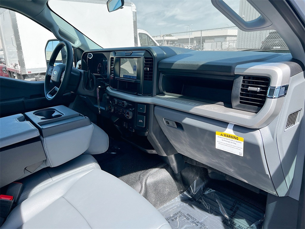 2025 Ford F-450 XL photo 22