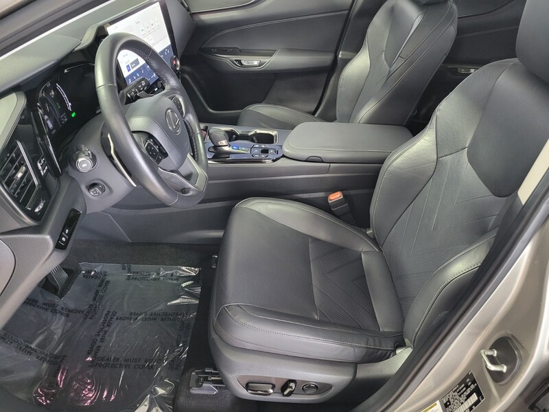 2024 Lexus NX Luxury AWD photo 10