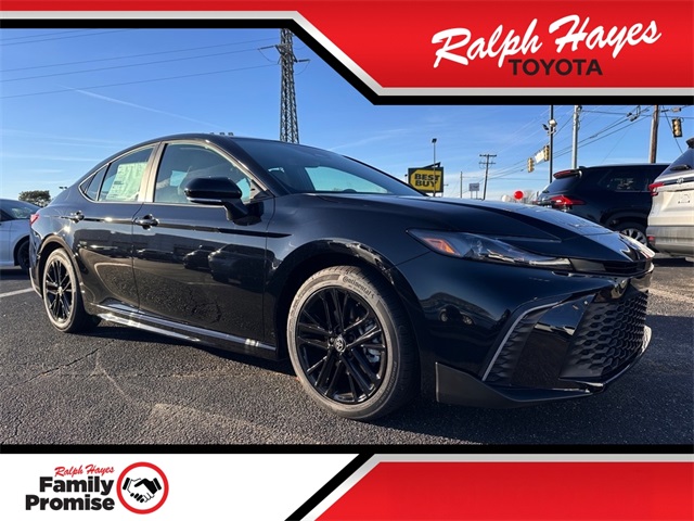 2026 Toyota Camry SE's photo