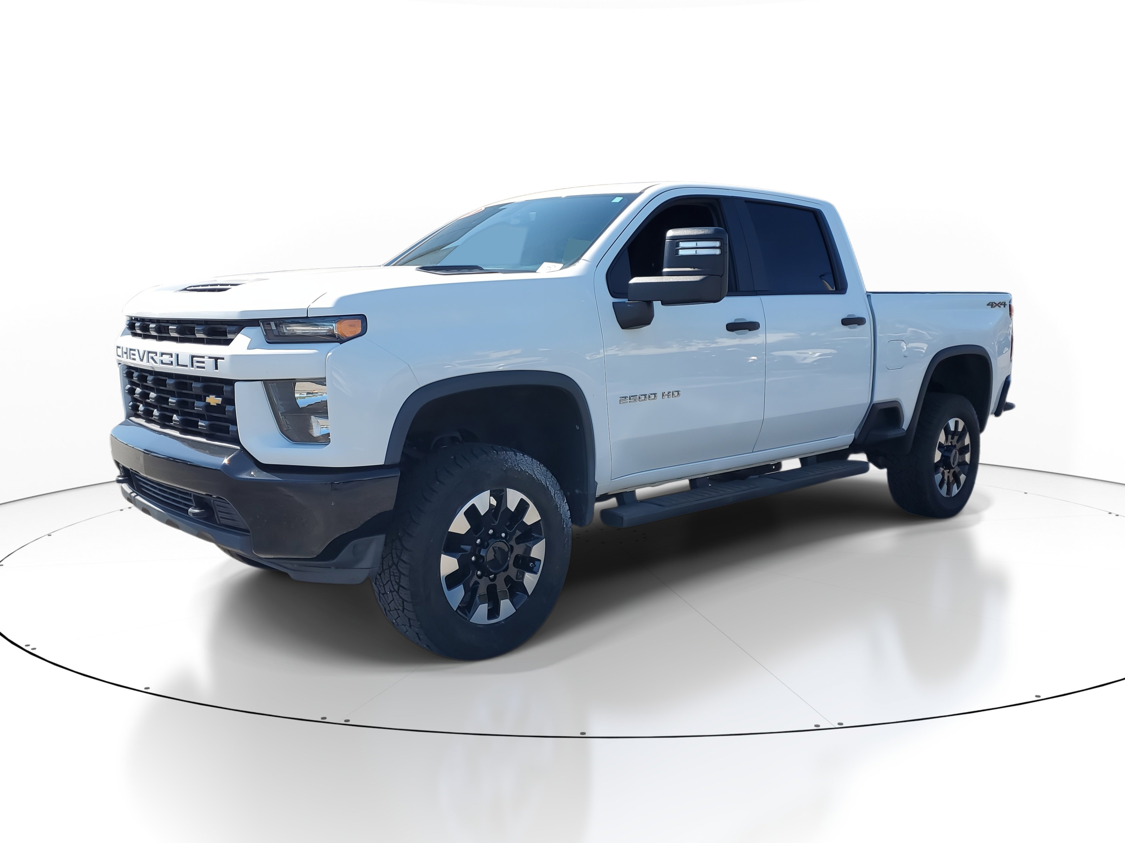 2020 Chevrolet Silverado 2500HD Custom photo 2
