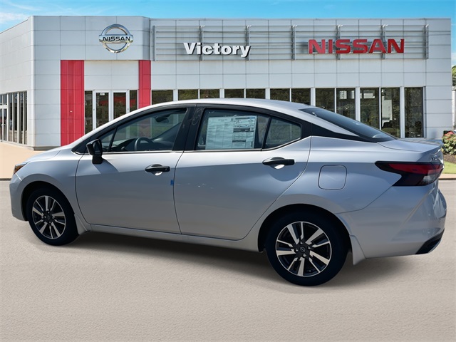 2025 Nissan Versa S photo 5