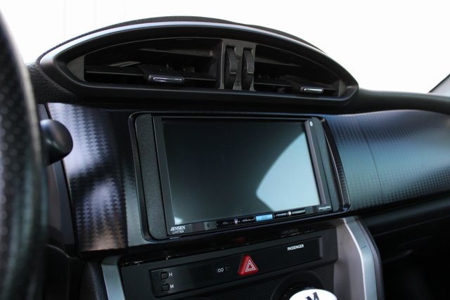 2013 Scion tC photo 9