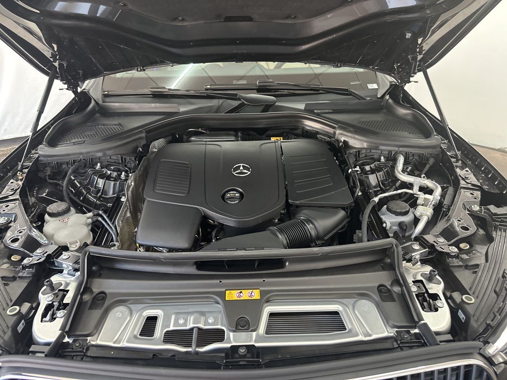 2026 Mercedes Benz GLC 300 photo 28