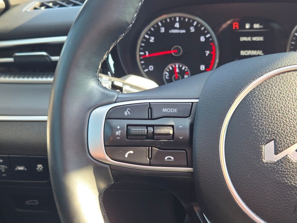 2022 Kia K5 GT-Line photo 19