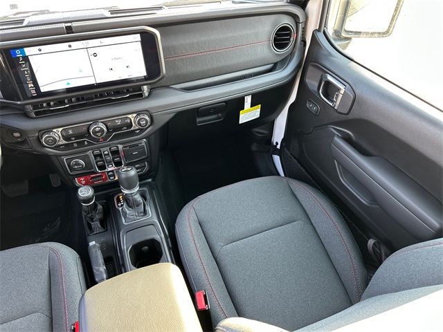 2025 Jeep Wrangler Rubicon photo 16