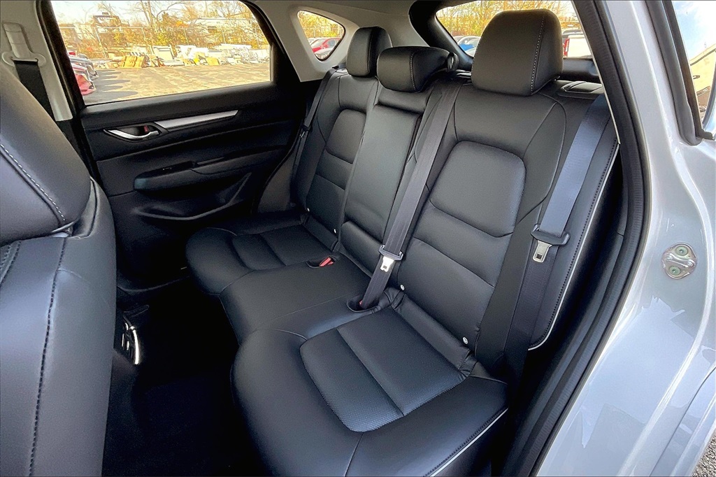 2025 MAZDA CX-5 - Image 9
