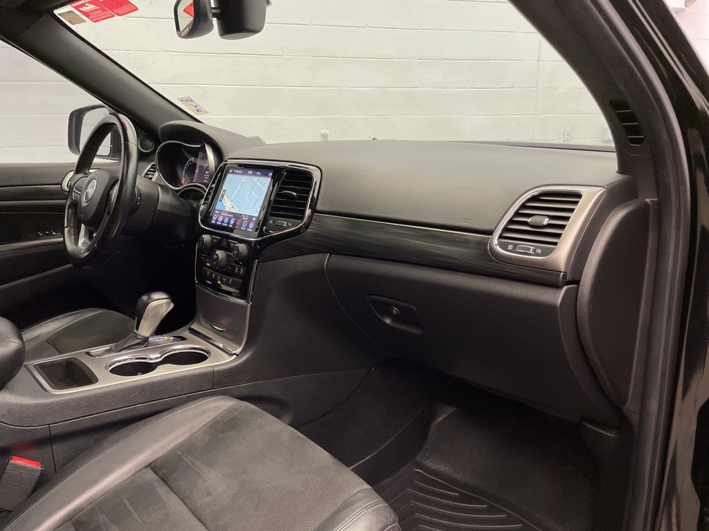 2019 Jeep Grand Cherokee Altitude photo 19