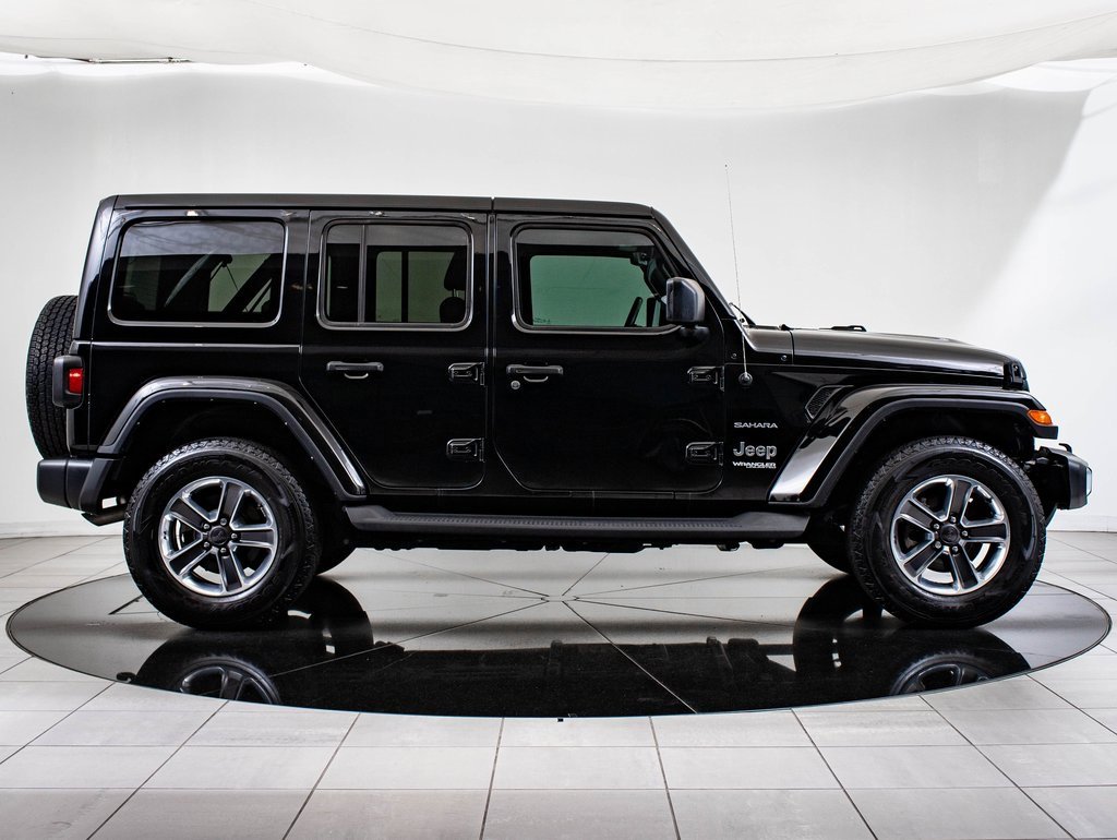 2022 Jeep Wrangler Unlimited Sahara photo 6