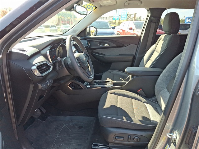 2023 Chevrolet Trailblazer LT photo 12