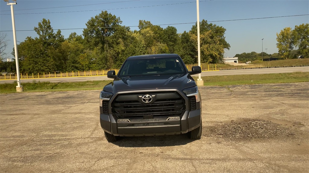 2026 Toyota Tundra SR5 CrewMax photo 3