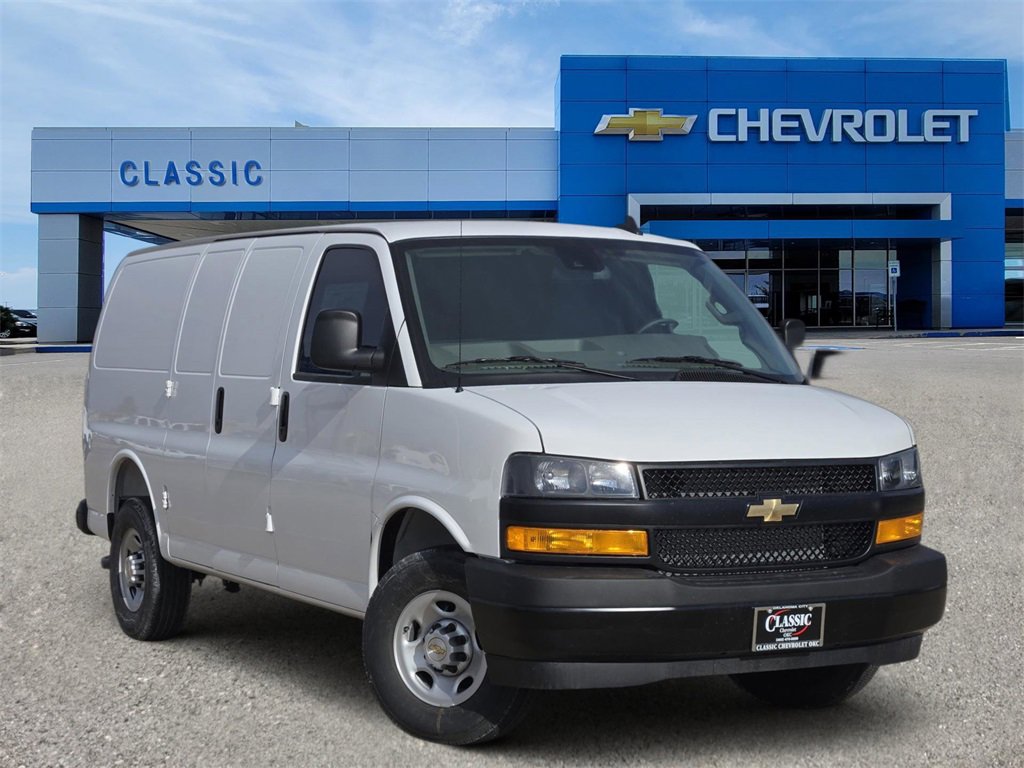 2025 Chevrolet Express Cargo Work Van's photo