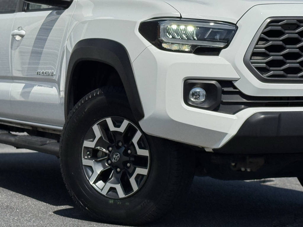 2021 Toyota Tacoma 4x4 TRD Off-Road photo 2