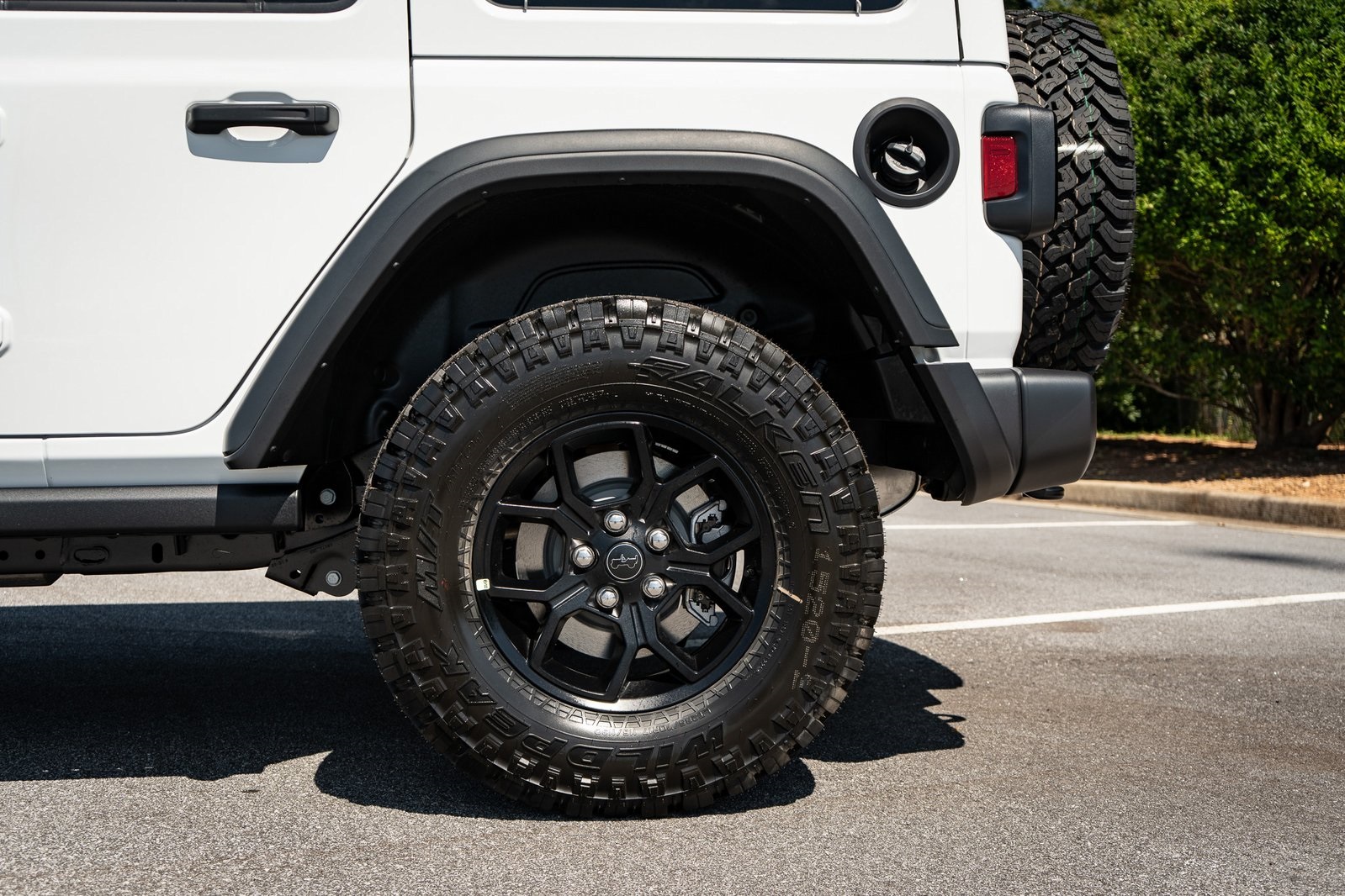 2025 Jeep Wrangler Willys photo 6