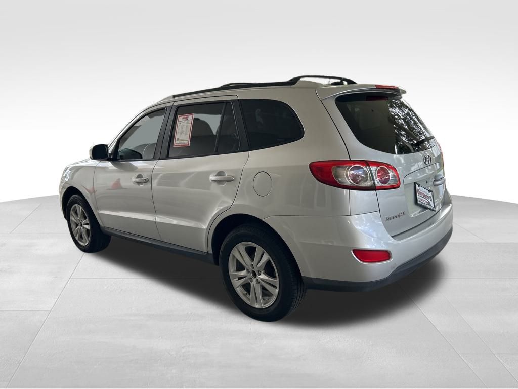 2012 Hyundai Santa Fe SE photo 2